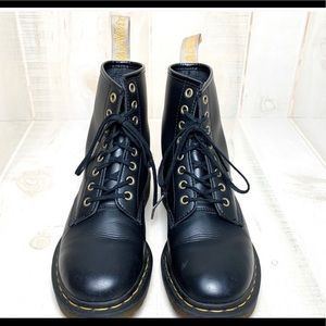 Dr. Martens Vegan 1460 boots